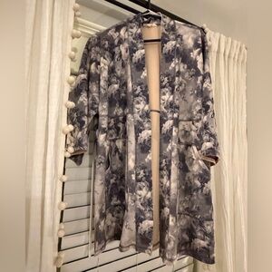 Solitaire Medium Faux Suede Open Cardigan Duster Jacket Pockets Navy Cream Roses